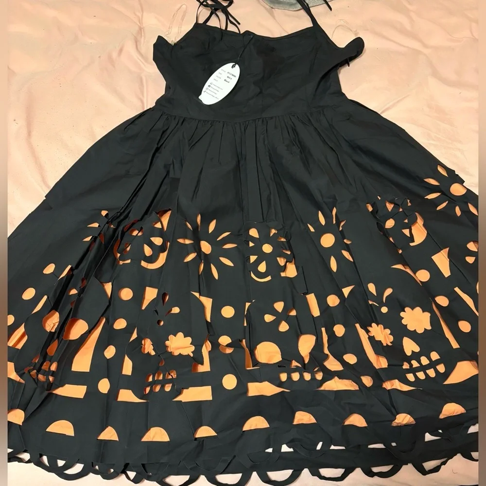 Unique Vintage swing dress - Picture 3 of 10